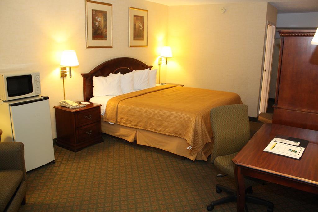 Quality Inn Shenandoah Valley Нью-Маркет Экстерьер фото