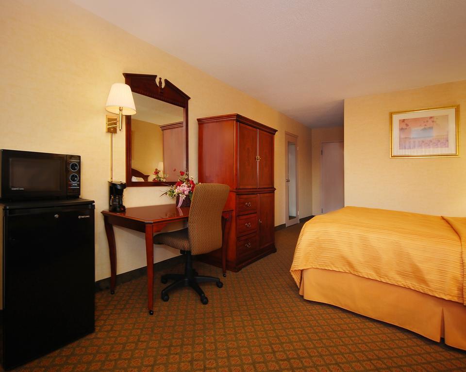 Quality Inn Shenandoah Valley Нью-Маркет Экстерьер фото