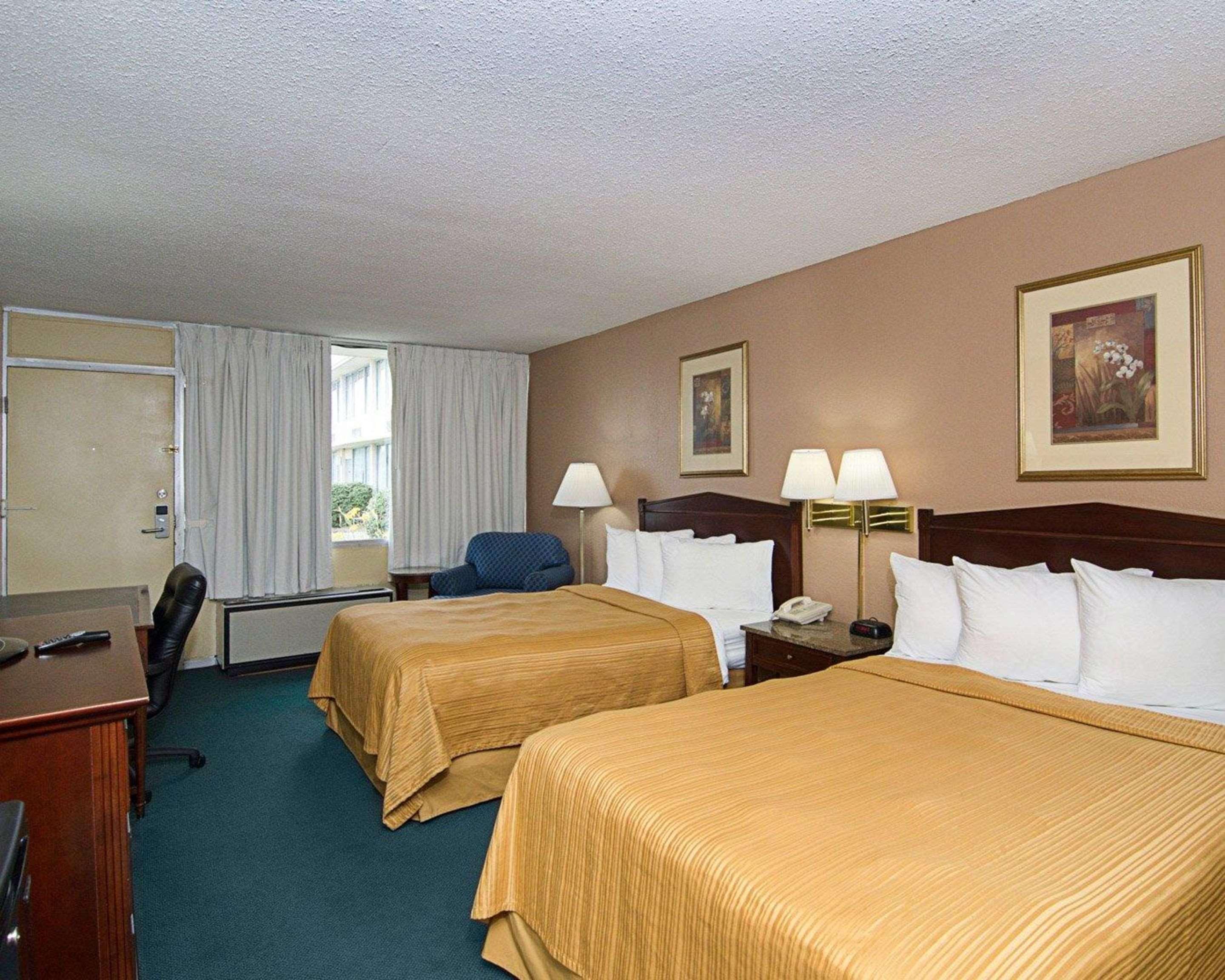Quality Inn Shenandoah Valley Нью-Маркет Экстерьер фото