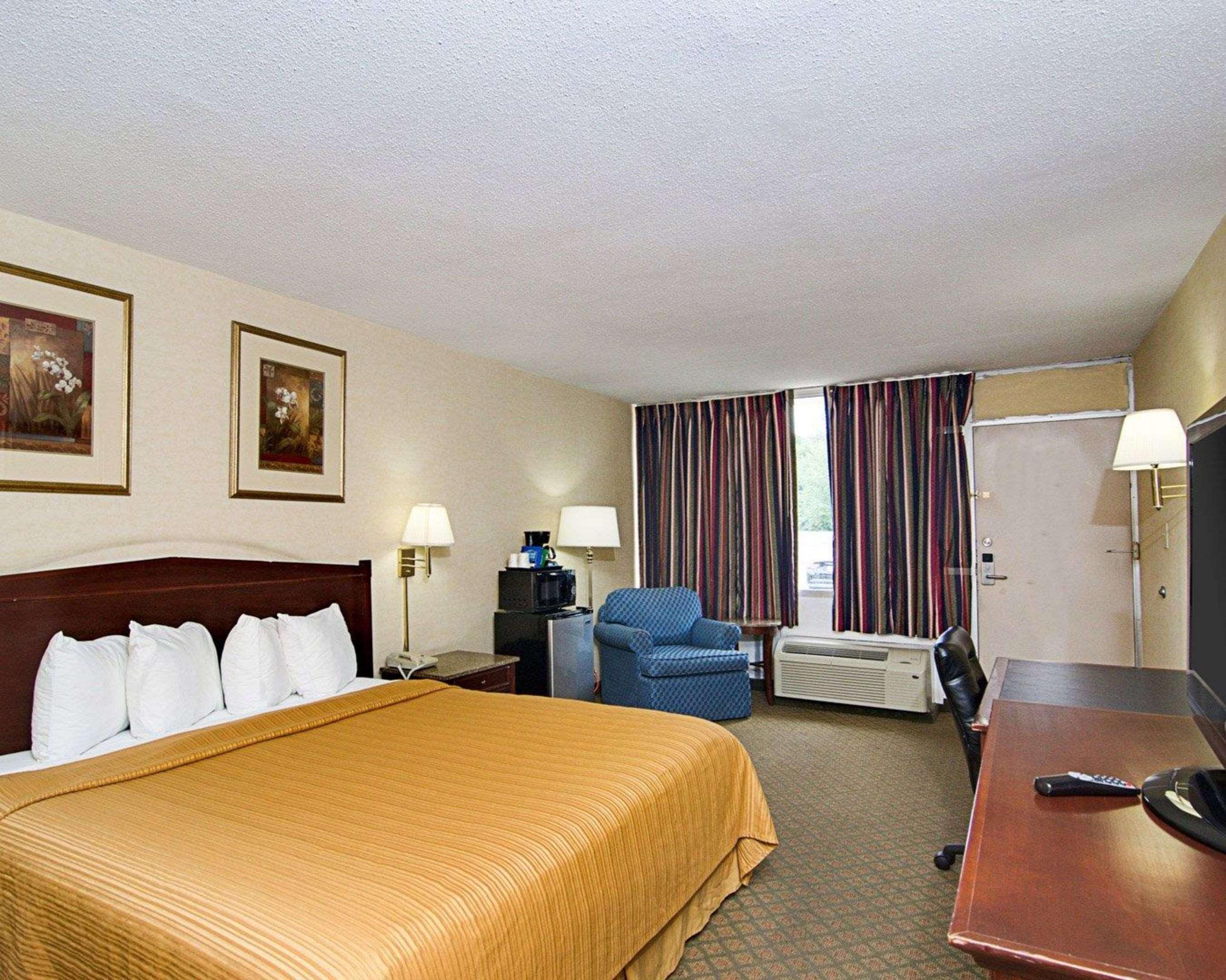 Quality Inn Shenandoah Valley Нью-Маркет Экстерьер фото