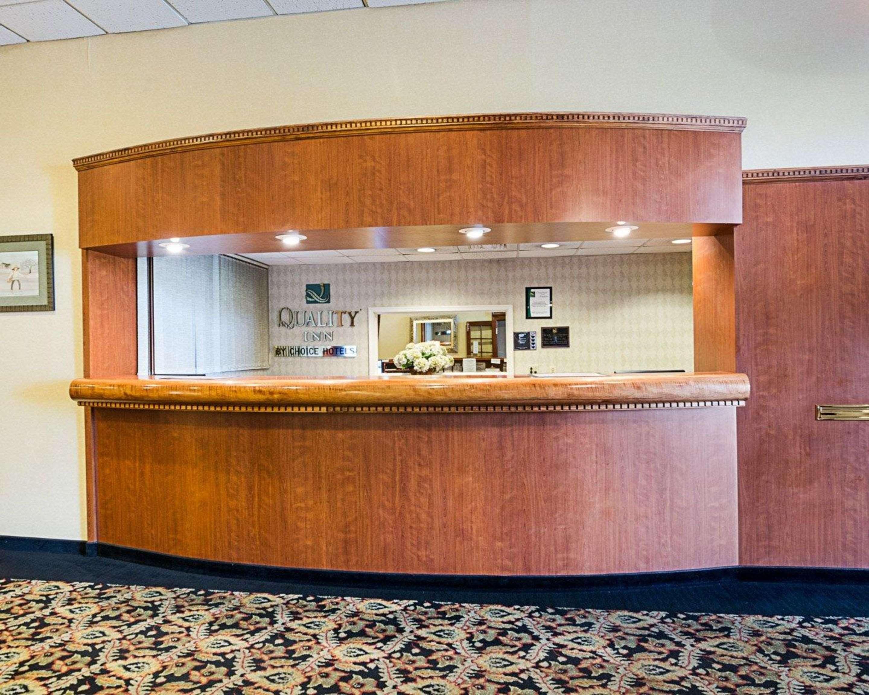 Quality Inn Shenandoah Valley Нью-Маркет Экстерьер фото