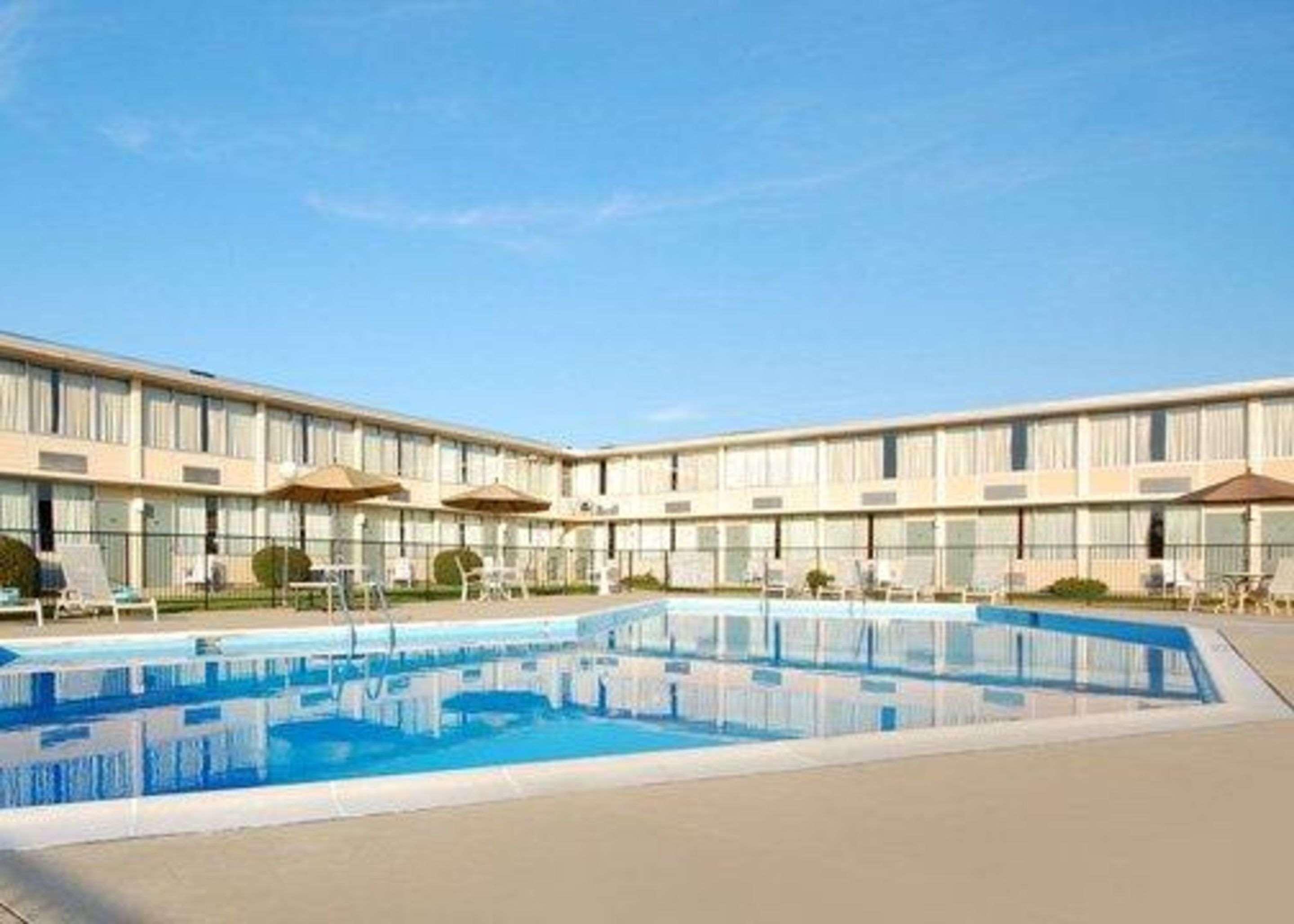 Quality Inn Shenandoah Valley Нью-Маркет Экстерьер фото