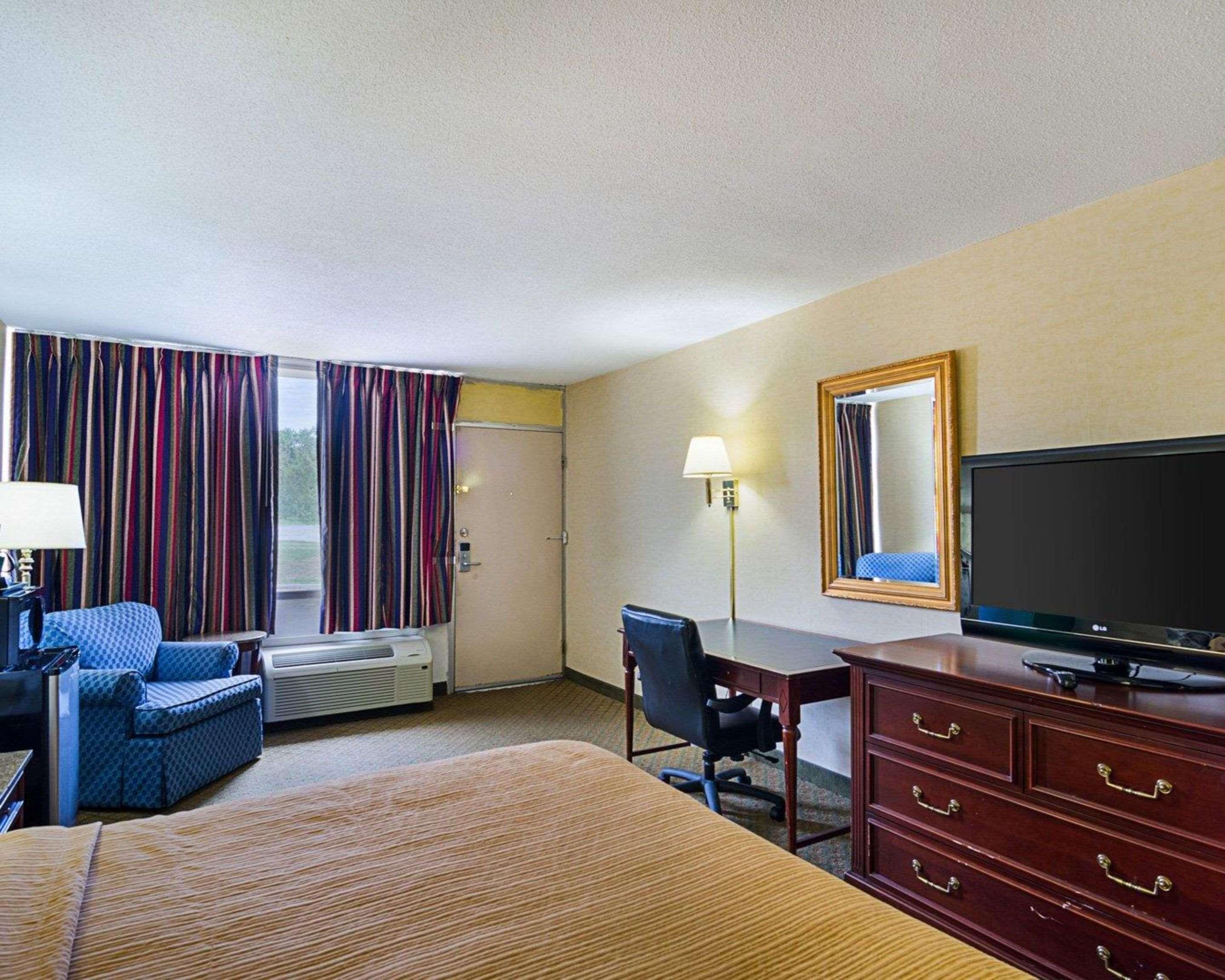 Quality Inn Shenandoah Valley Нью-Маркет Экстерьер фото