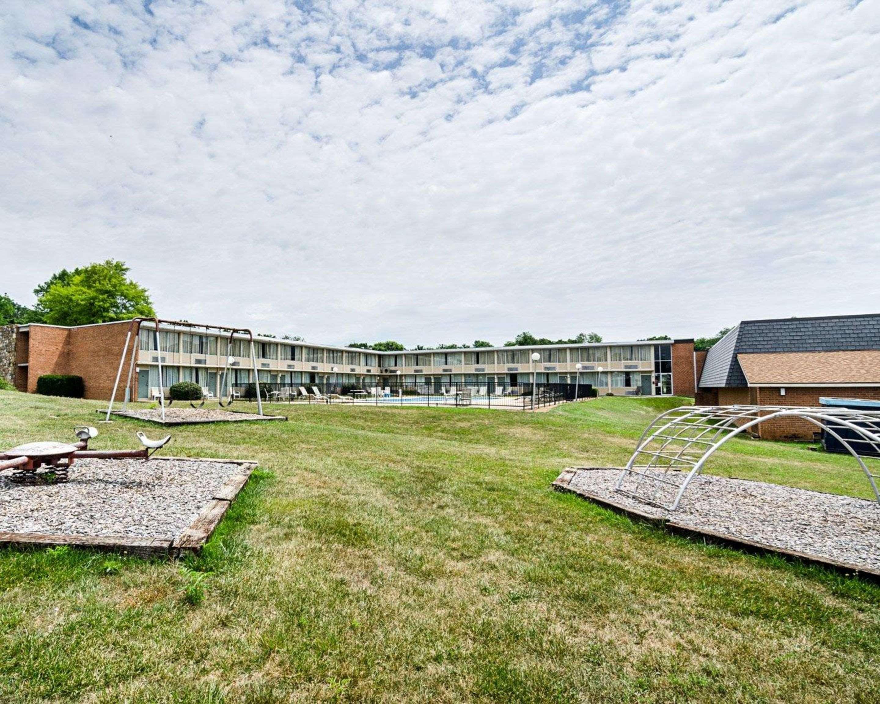 Quality Inn Shenandoah Valley Нью-Маркет Экстерьер фото