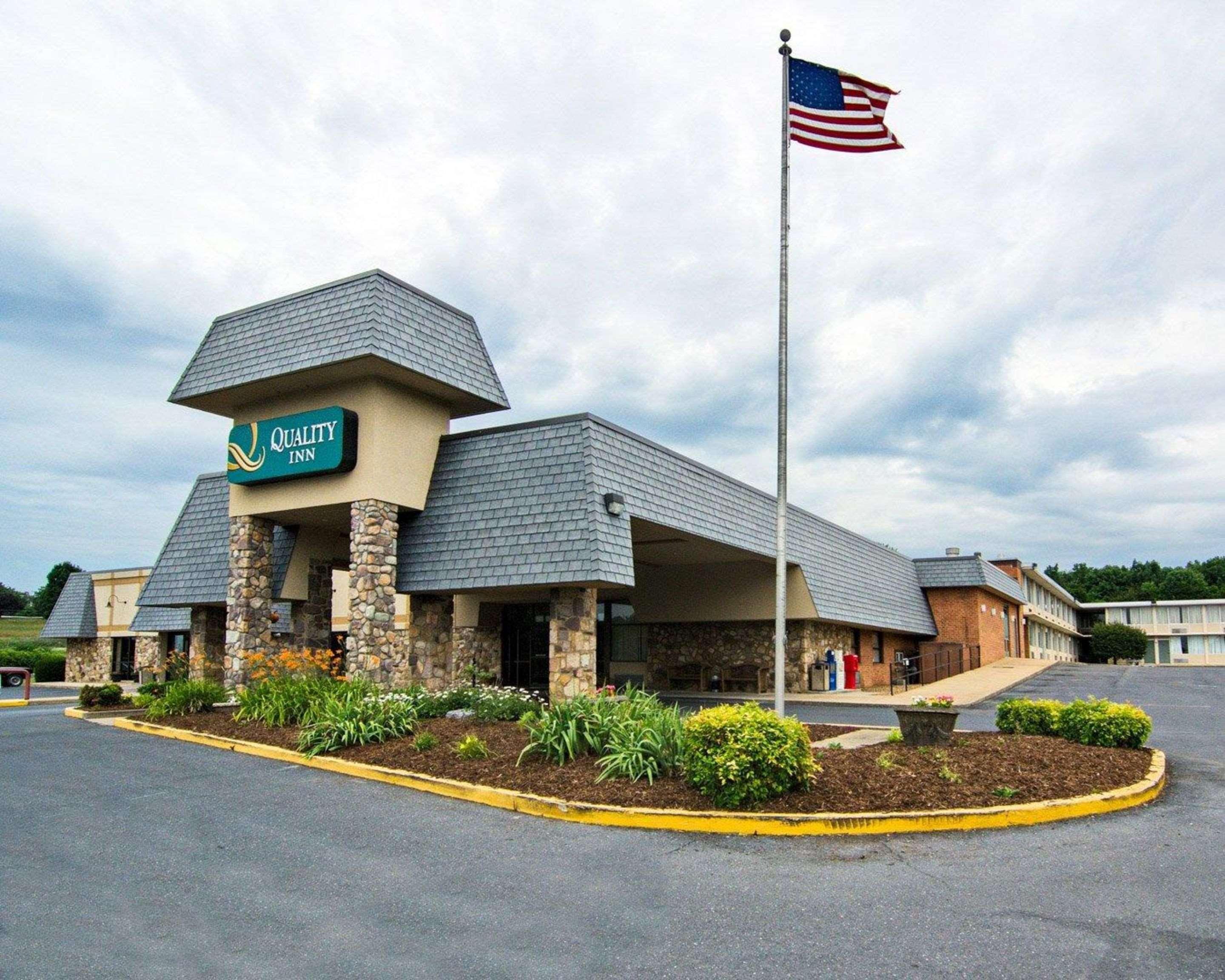 Quality Inn Shenandoah Valley Нью-Маркет Экстерьер фото